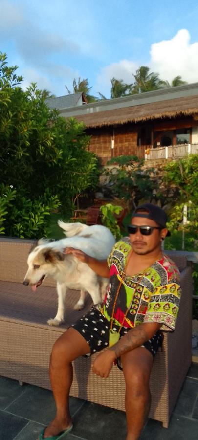 sana sini Karimunjawa Hostel Luaran gambar